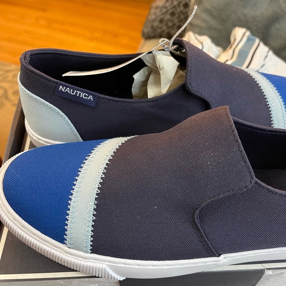 Sale!! New Nautuca sneakers blue sz 7.5m $69 - Picture 6 of 6